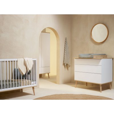 QUAX Chambre trio lit bébé 70x140 cm évolutif en lit enfant + armoire xl + commode avec plan à langer flow white & oak